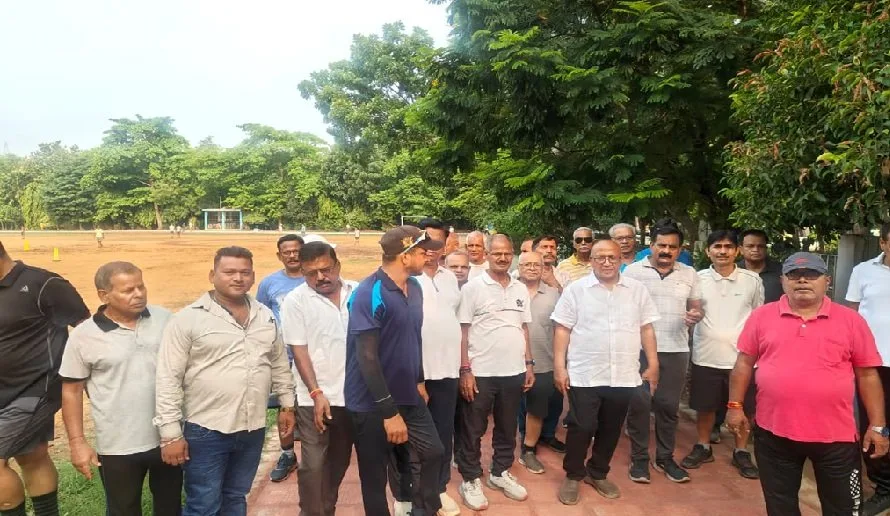सरयू राय ने जमशेदपुर के सोनारी-कदमा इलाके का दौरा कर सुनाईं स्थानीय शिकायतें