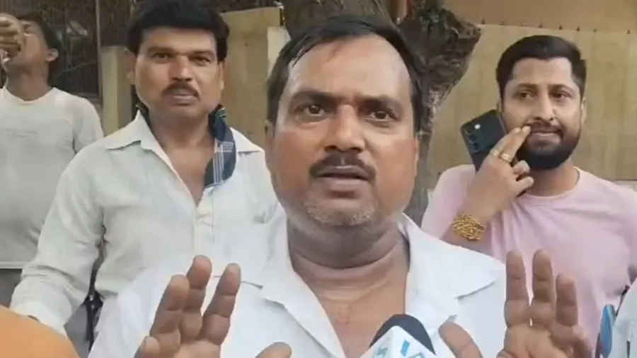भालूबासा में कोर्ट आदेश के बाद छह अवैध दुकानें हटाई गईं, अतिक्रमण पर कड़ा प्रशासनिक अभियान