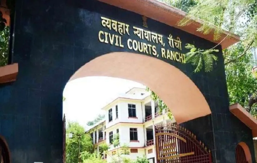 जुगसलाई में पुलिस की बड़ी कार्रवाई: लोडेड देशी कट्टा और कारतूस के साथ नाबालिग गिरफ्तार