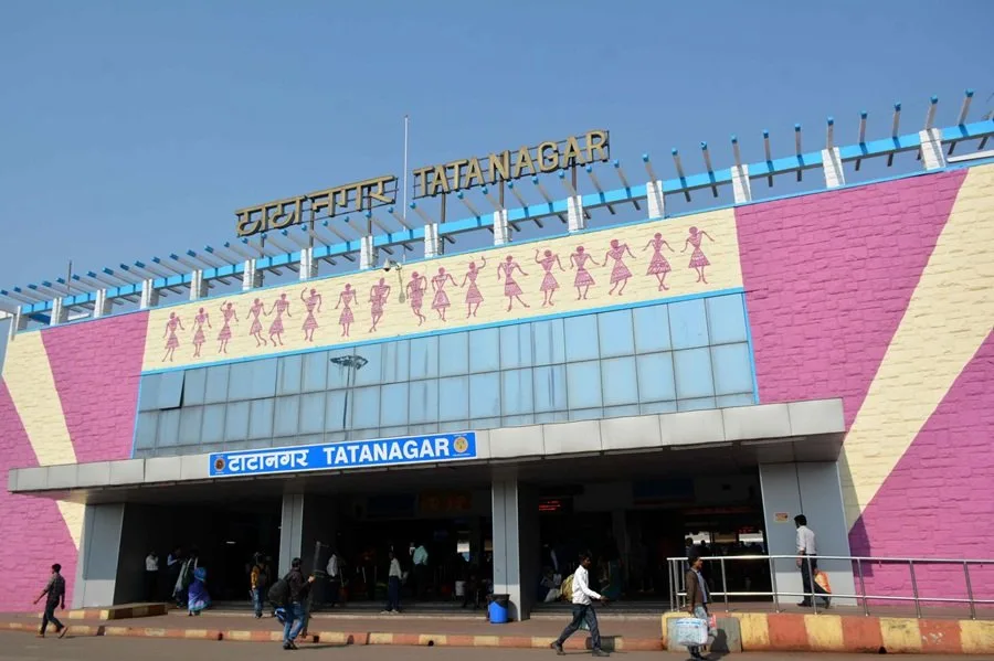 टाटानगर तत्काल टिकट व्यवस्था में आरपीएफ की नजर, कालाबाजारी पर सख्त प्रतिबंध