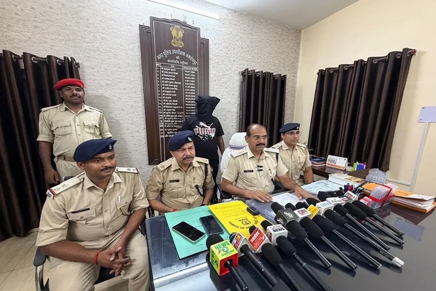 जमशेदपुर फायरिंग मामले में विपिन शुक्ला गिरफ्तार, देसी पिस्टल भी बरामद