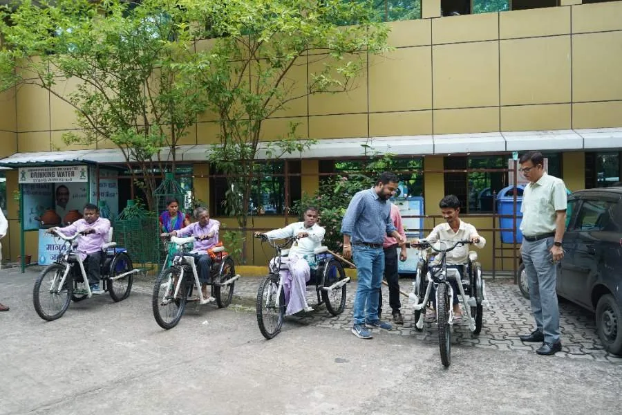 जन शिकायत निवारण दिवस में उपायुक्त ने सुनी समस्याएं, चार दिव्यांगों को मिली ई-ट्राईसाइकिल
