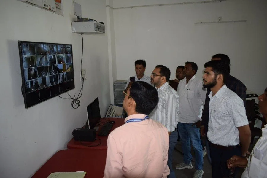 सरायकेला में ईवीएम-विवीपैट वेयरहाउस का त्रैमासिक निरीक्षण, सुरक्षा व्यवस्था की समीक्षा