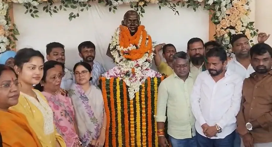 सुधीर महतो की 70वीं जयंती पर जमशेदपुर में श्रद्धांजलि सभा, नेताओं और परिजनों ने जताई भावभीनी श्रद्धा