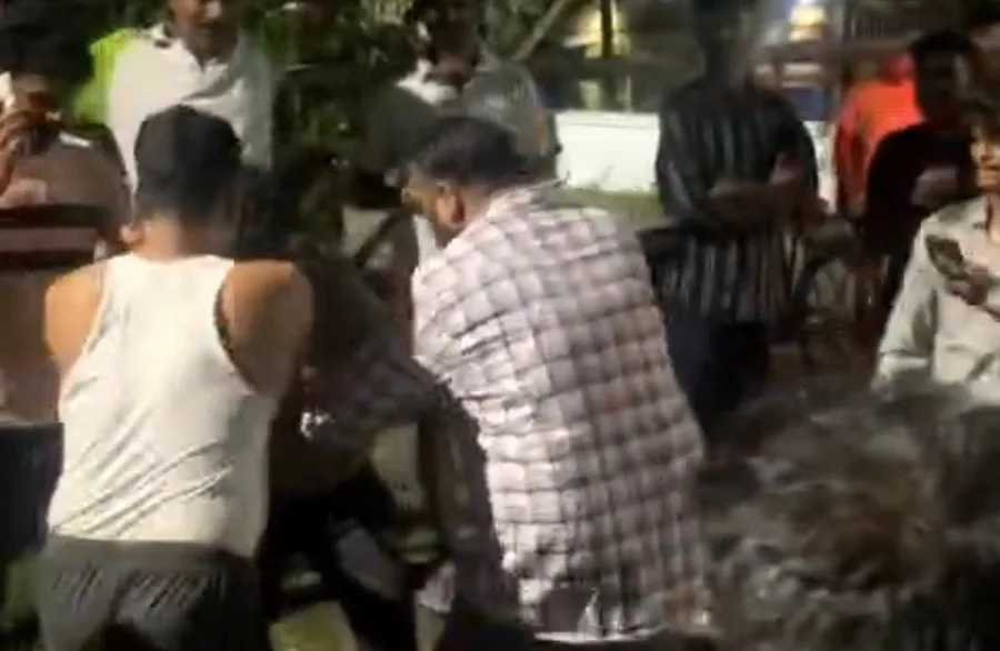 बर्मामाइंस में ट्रक चालक और युवक के बीच मारपीट, पुलिस ने आरोपी को किया गिरफ्तार