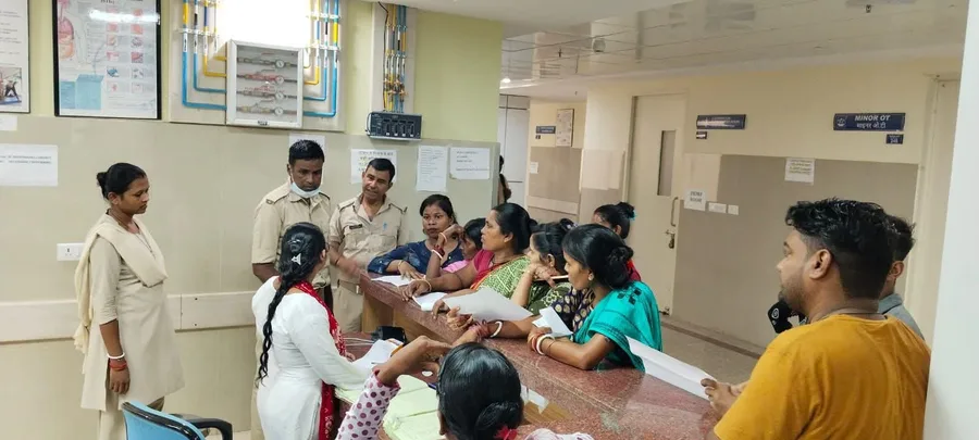 एमजीएम अस्पताल गायनिक ओपीडी पर जमशेदपुर में विवाद, सुरक्षा ने संभाली स्थिति