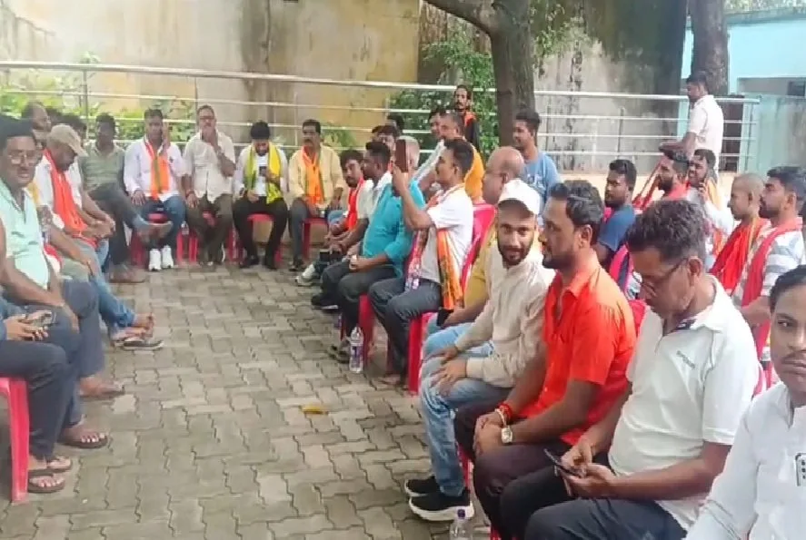 हिमांशु हत्याकांड को लेकर आदित्यपुर में भाजपा और विहिप ने किया जोरदार प्रदर्शन