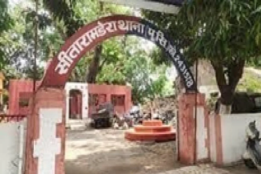 सीतारामडेरा में बंधक बनाकर मारपीट का फरार आरोपी अभिषेक कुमार गिरफ्तार, चोरी की स्कॉर्पियो और एटीएम कार्ट बरामद