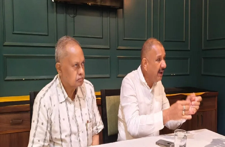केबुल कंपनी कर्मचारियों की समस्याओं पर शिव शंकर सिंह का बड़ा आरोप, बैंक खातों में 1 रुपए पर उठाए सवाल