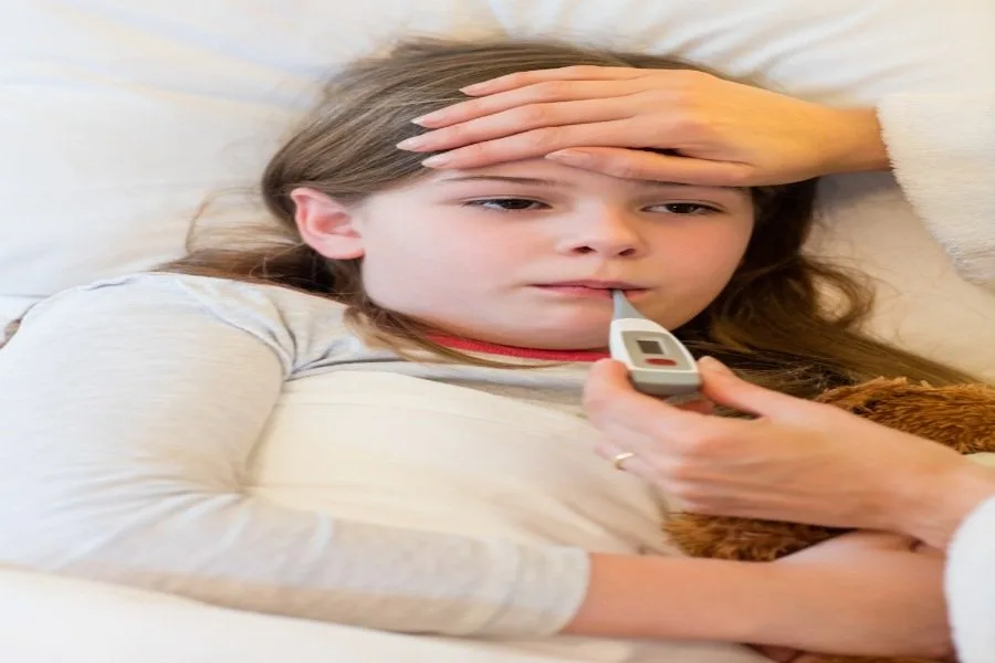बारिश में बच्चों की देखभाल: 5 आसान आदतें बनाएं संक्रमण से बचाव आसान