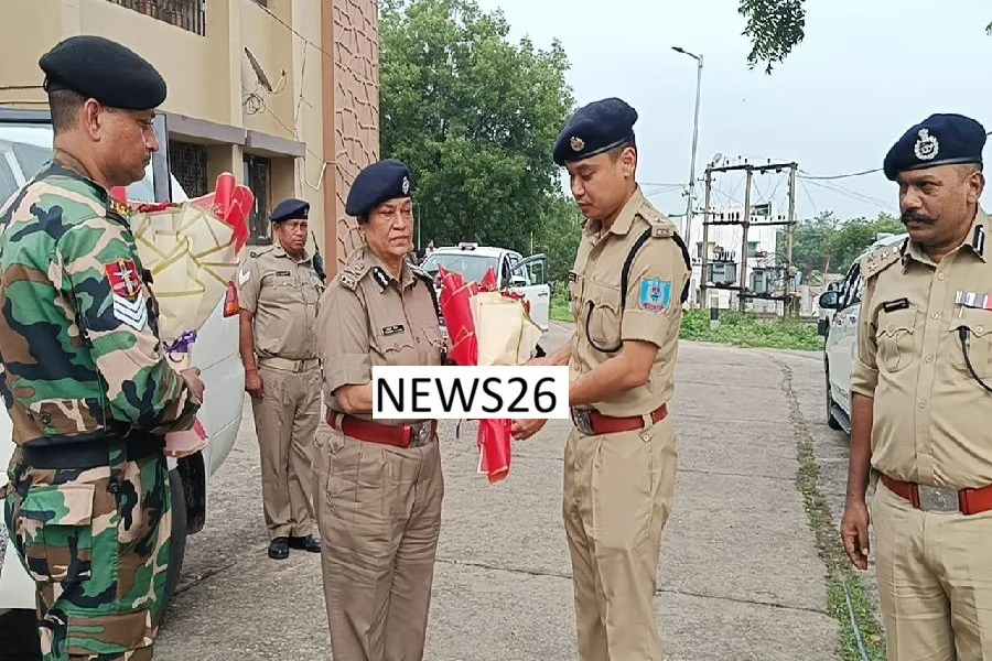 सरायकेला कानून-व्यवस्था की समीक्षा: DGP तदाशा मिश्रा और DIG अनुरंजन किस्पोट्टा का अहम दौरा