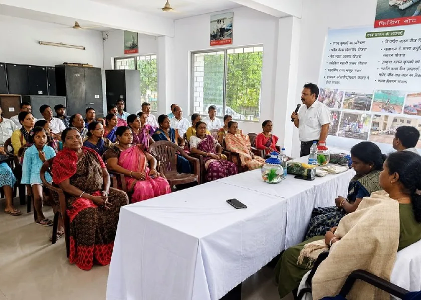 राष्ट्रीय मत्स्य किसान दिवस पर 1.60 करोड़ मत्स्य स्पॉन का वितरण, मत्स्य पालकों को मिला सम्मान