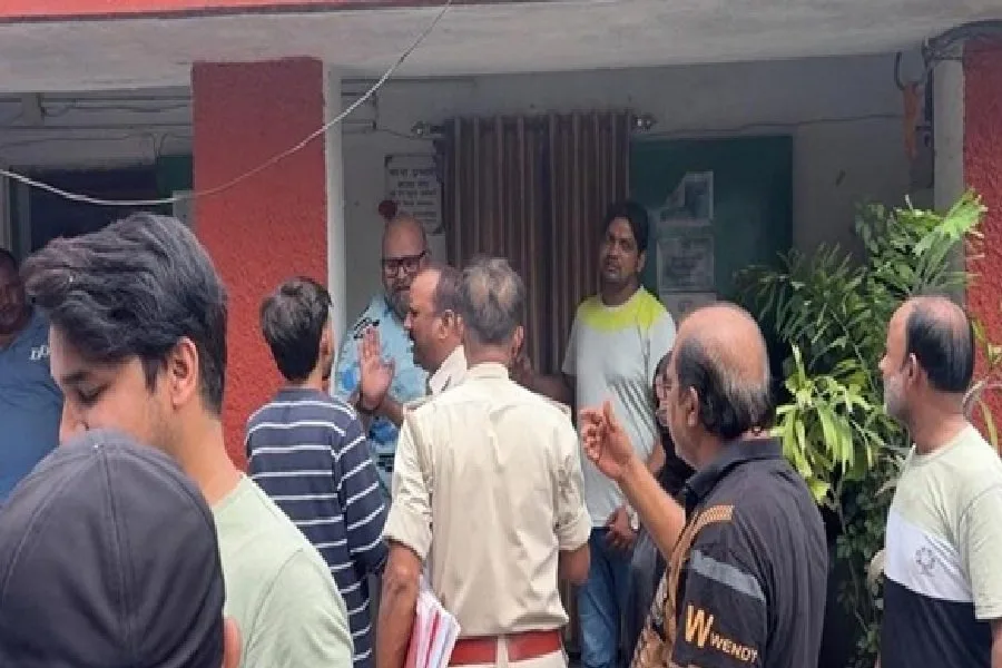 जमशेदपुर में कैंपा कोल्ड ड्रिंक सप्लाई विवाद, होटल संचालक और सप्लायर के बीच भिड़ंत