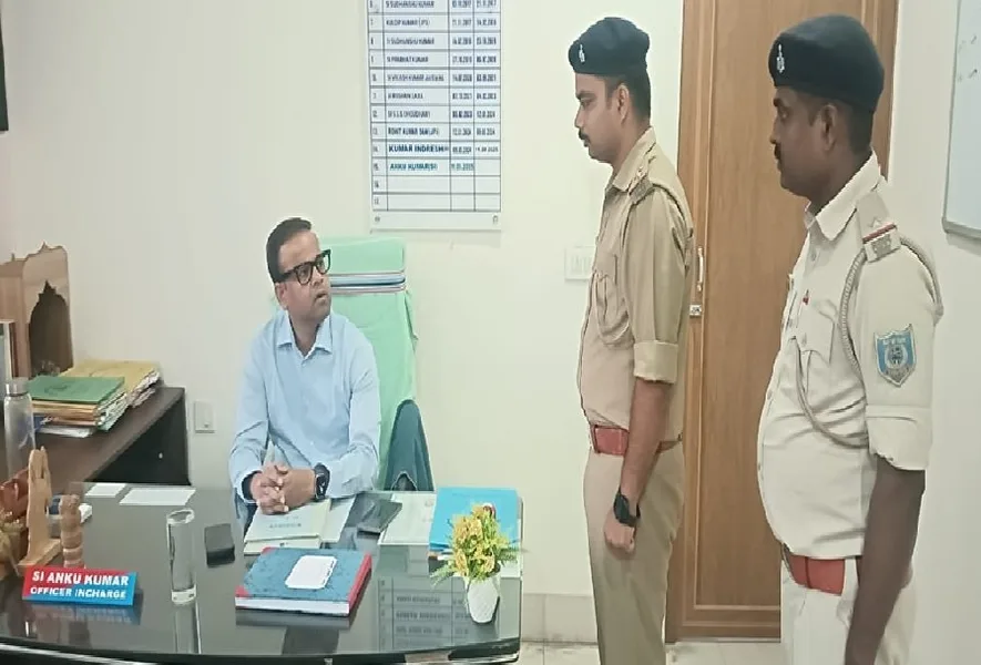 जमशेदपुर पुलिस निरीक्षण: वरीय पुलिस अधीक्षक ने गालूडीह व घाटशिला में कसी सुरक्षा व्यवस्था
