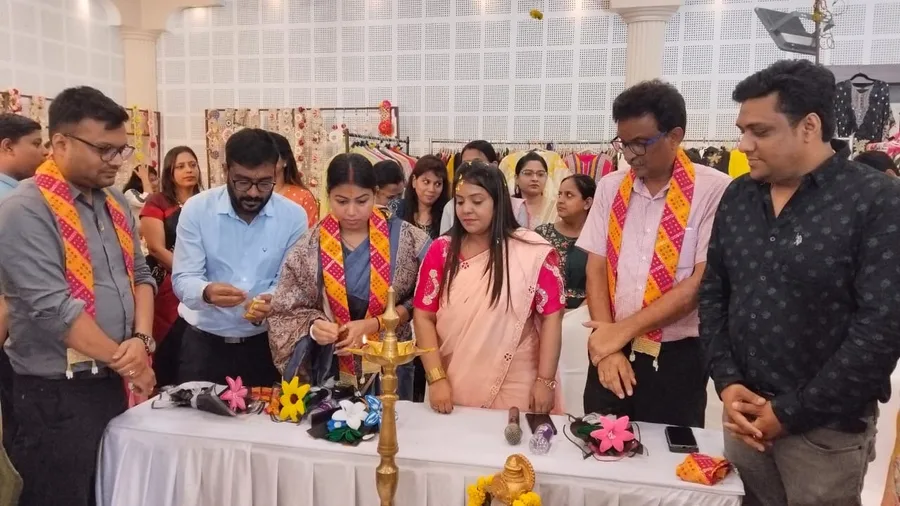जमशेदपुर राखी मेला शुरू: तुलसी भवन में महिला उद्यमियों के सपनों को नई उड़ान