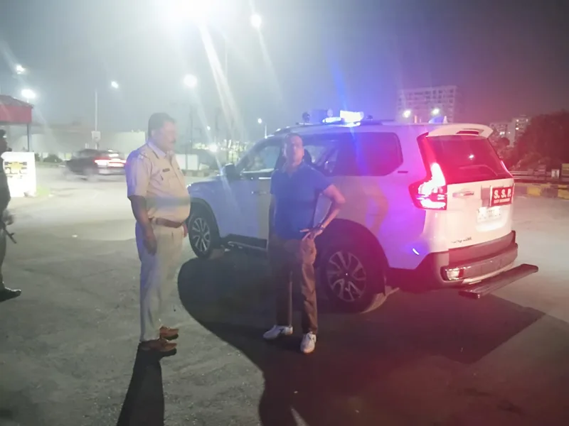 जमशेदपुर एसएसपी ने रात 10 बजे की सुरक्षा व्यवस्था का औचक निरीक्षण, पुलिस में बढ़ी सतर्कता
