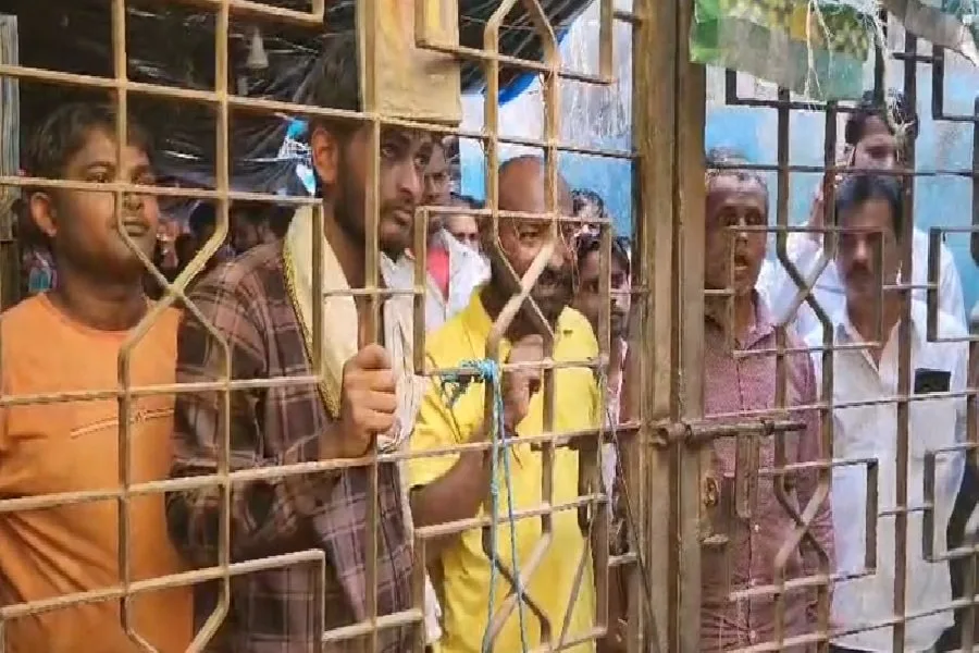 साकची सब्जी मंडी में ट्रक खड़ा करने को लेकर विवाद, मारपीट के बाद व्यापारियों ने मंडी बंद की