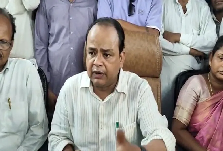 सदर अस्पताल तोड़फोड़: स्वास्थ्य मंत्री ने दोषियों की शीघ्र गिरफ्तारी के निर्देश दिए