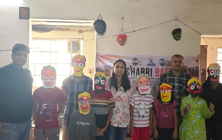 शबरी बस्ती की रविवार पाठशाला ने बच्चों को भगवान जगन्नाथ और रथ यात्रा का रोचक महत्व बताया