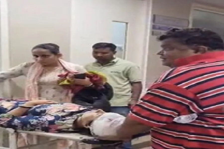 जमशेदपुर में बिरसानगर सड़क हादसा: महिला घायल, ट्रक चालक फरार, पुलिस जांच जारी