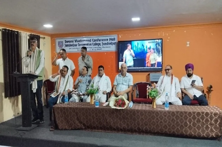 छात्र संवाद कार्यक्रम जमशेदपुर: छात्रों ने उठाए शिक्षा और रोजगार से जुड़े मुद्दे