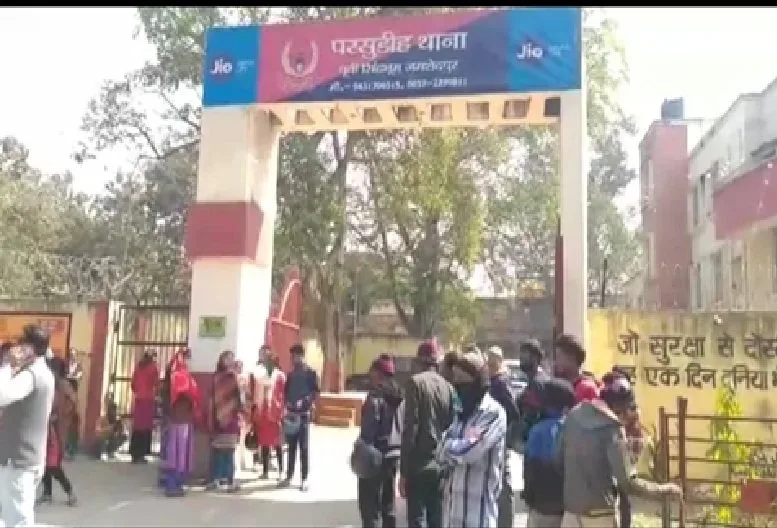 जमशेदपुर के आदिवासी भूमि विवाद में पुलिस की मिलीभगत, ग्राम सभा ने उपायुक्त से गुहार लगाई