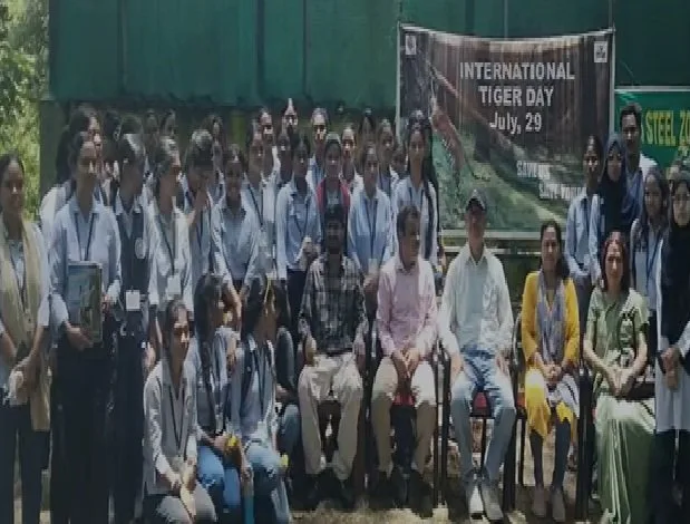जमशेदपुर में विश्व टाइगर दिवस: बच्चों ने टाटा स्टील जूलॉजिकल पार्क में संरक्षण का संदेश दिया
