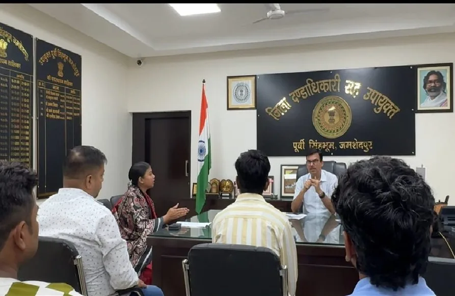 भुइयांडीह के 145 घरों पर कार्रवाई को लेकर NGT आदेश का इंतजार, विधायक ने डीसी से की बात