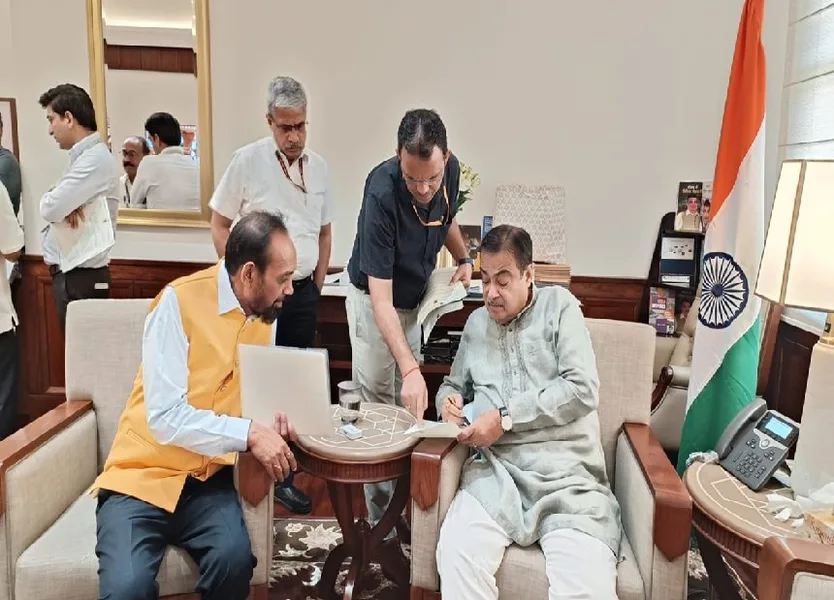 पूर्वी सिंहभूम की सड़क परियोजनाओं को लेकर सांसद विद्युत वरण महतो की केंद्रीय मंत्री से अहम बैठक