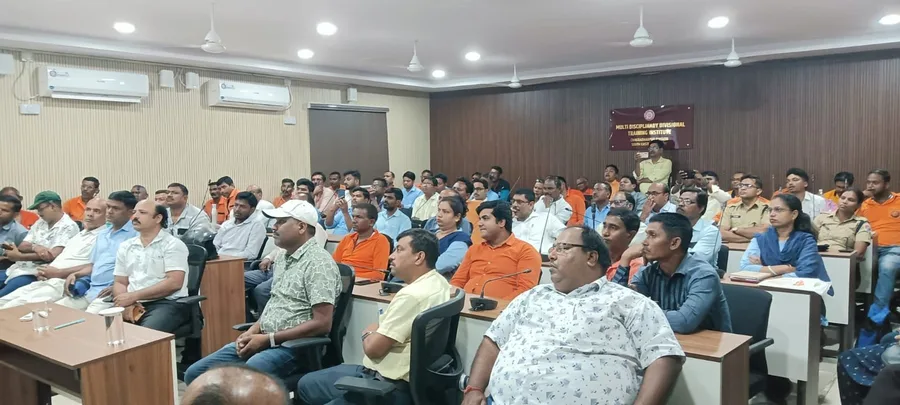 टाटानगर रेल सिविल डिफेंस की बड़ी कामयाबी: 19 हजार से अधिक लोगों को प्रशिक्षित कर सुरक्षा बढ़ाई
