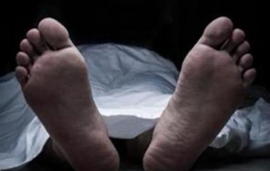 जमशेदपुर: फुटबॉल मैदान के पास मिला अज्ञात व्यक्ति का शव, पुलिस कर रही पहचान की कोशिश