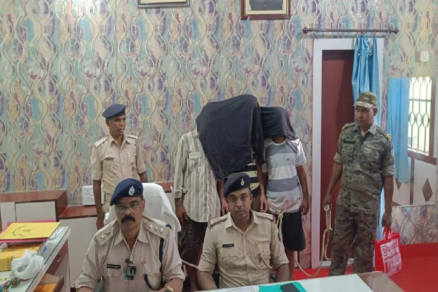 तिरुलडीह गैस सिलेंडर चोरी का पर्दाफाश, पुलिस ने 3 आरोपियों को किया गिरफ्तार