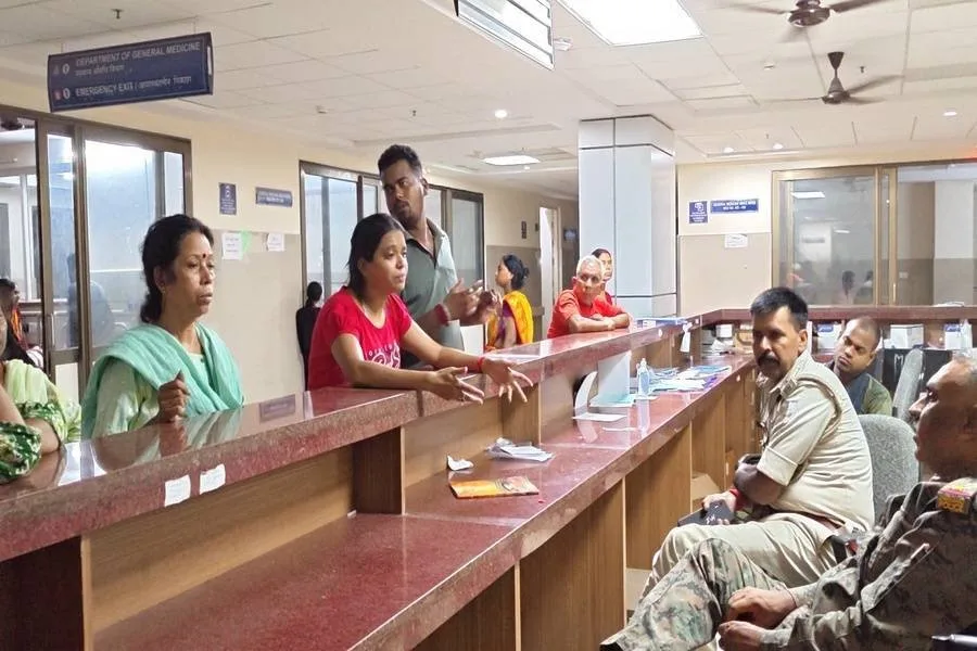 MGM अस्पताल में मरीज की मौत पर परिजनों का लापरवाही का आरोप, पुलिस ने स्थिति संभाली